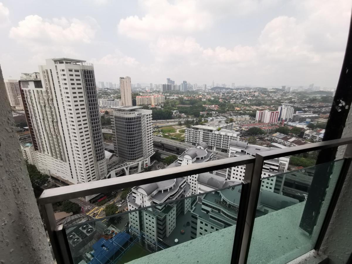 The Ooak Suites And Residence@ Kiara 163 Kuala Lumpur Exterior photo
