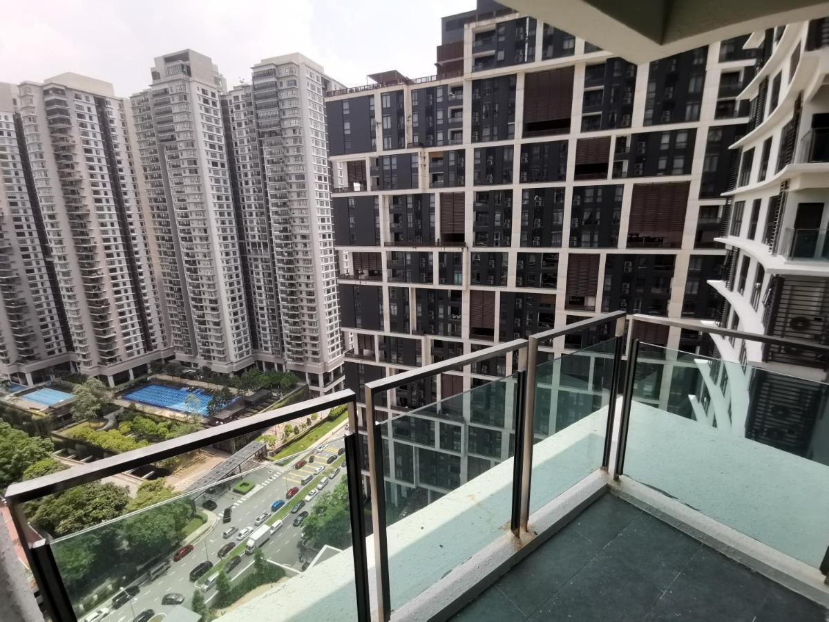 The Ooak Suites And Residence@ Kiara 163 Kuala Lumpur Exterior photo
